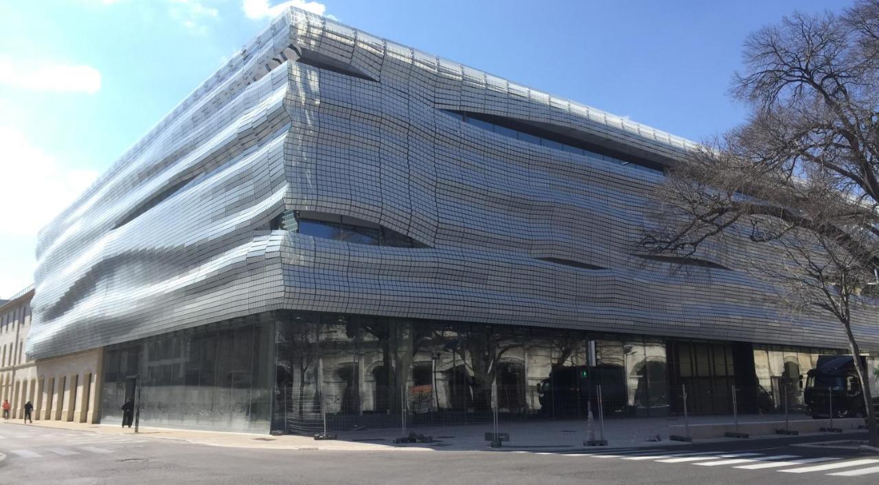 Le Benedictins Apartment Nimes Bagian luar foto